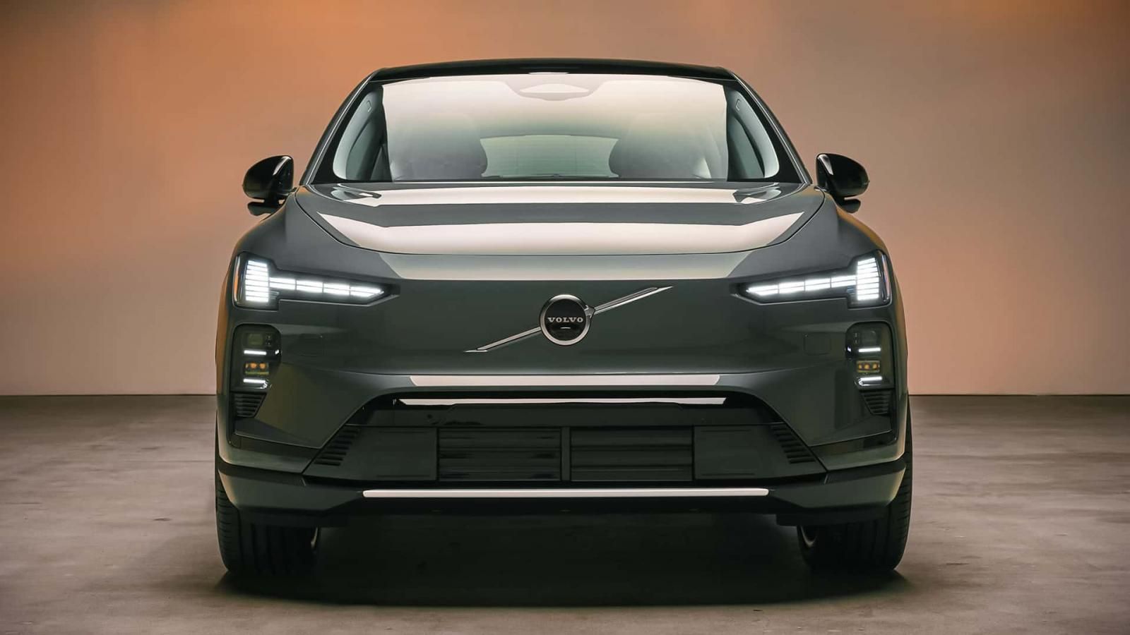 Επίσημη πρεμιέρα για το νέο Volvo EX60